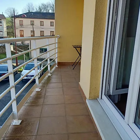 Apartamento De 3 Habitaciones Terraza, Wi-Fi Y Garaje * 암푸에로