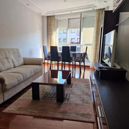 아파트 Apartamento De 3 Habitaciones Terraza, Wi-Fi Y Garaje